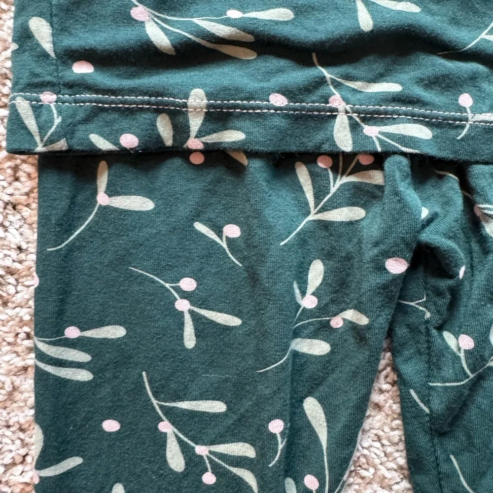 Kickee Pants Pajamas Holiday Christmas Pj's Pine Mistletoe long sleeve  size 5